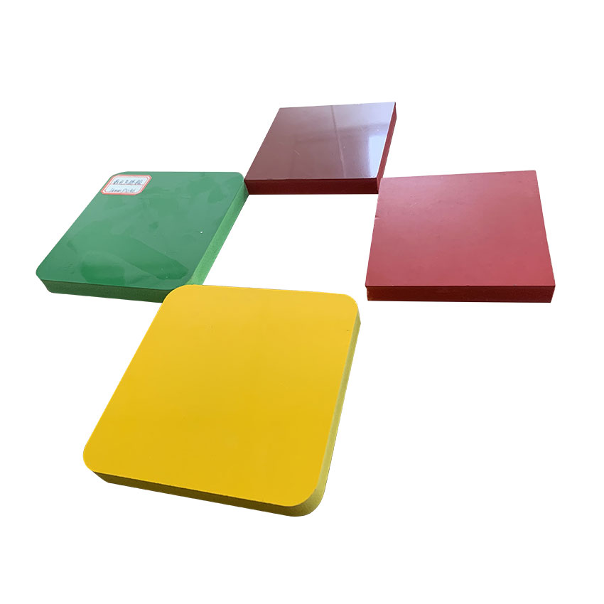 Shining Through: Comparing the Durability and Scratch Resistance of High Gloss Laminated Boards to Other Laminates