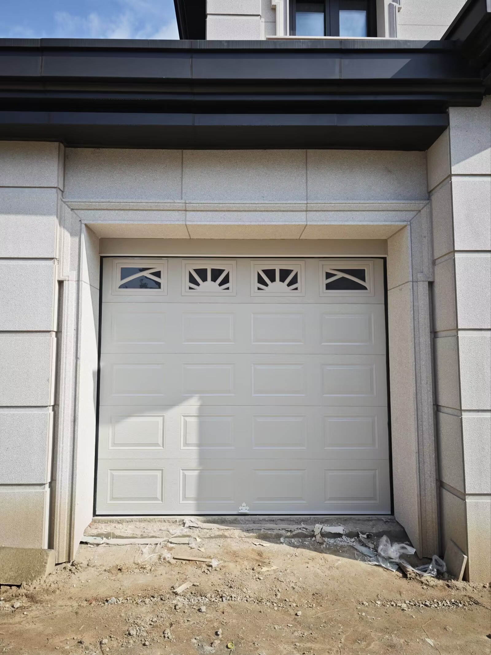 Top Garage Door Supplier: Your Ultimate Guide to Premium Quality and Expert Installation Solutions for Enhanced Home Security