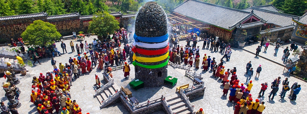 Immersive Lijiang Cultural Experience: Discover Ancient Towns, Naxi Traditions, and Local Life